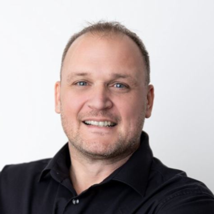 Ansprechpartner Ihrer Geschäftsstelle Tom Schiefen